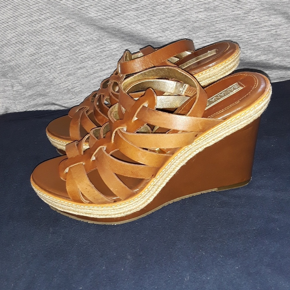 Sandles